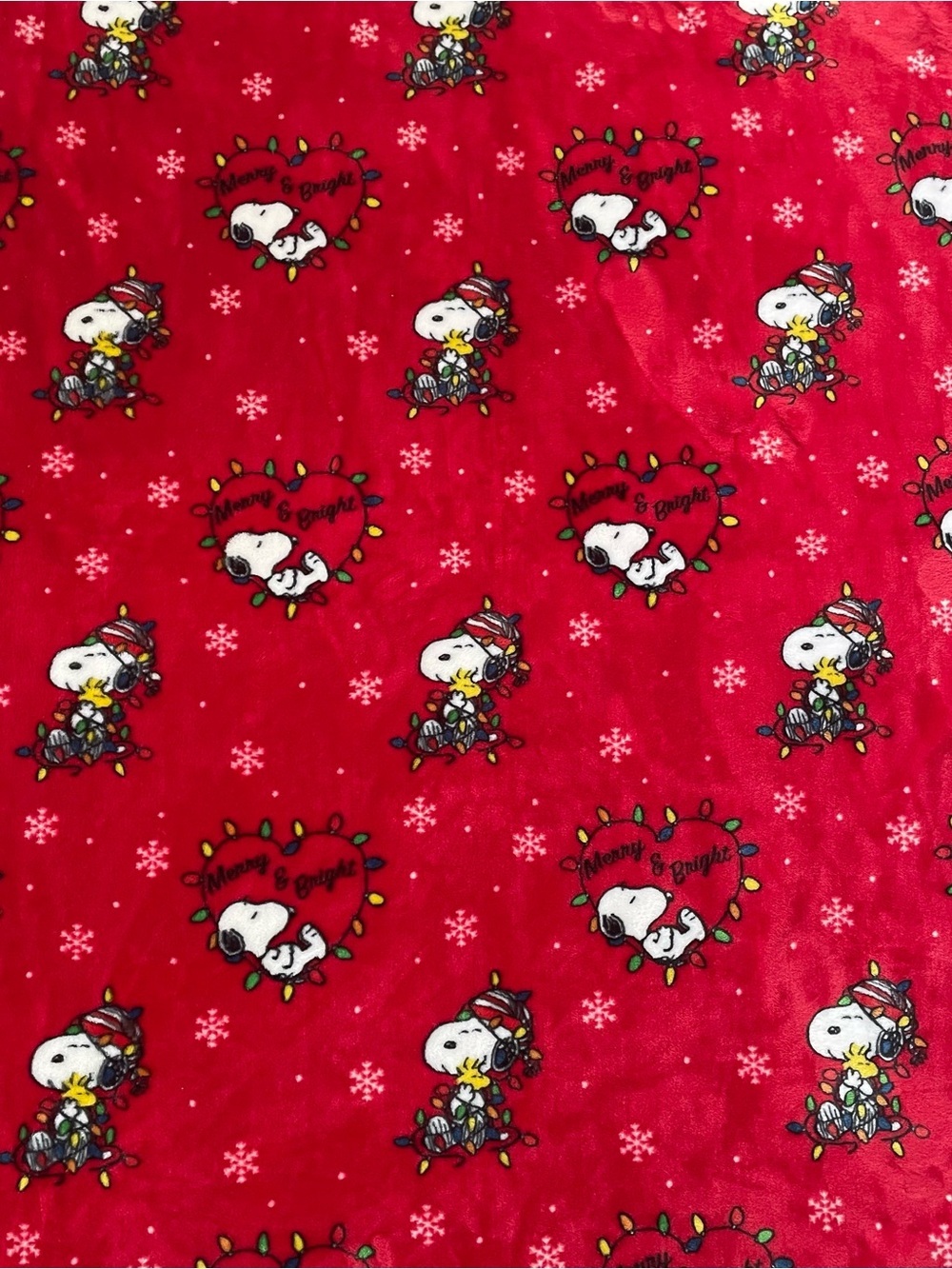 Berkshire Peanuts Snoopy Christmas Fleece Throw Blanket 37” x 63” - Picture 8 of 10
